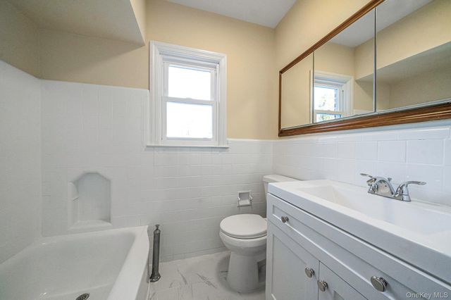 48 Winthrop Street, New Hyde Park, NY 11040