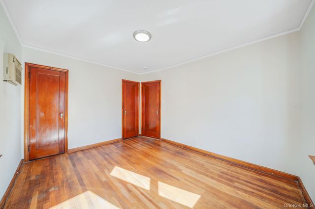 48 Winthrop Street, New Hyde Park, NY 11040