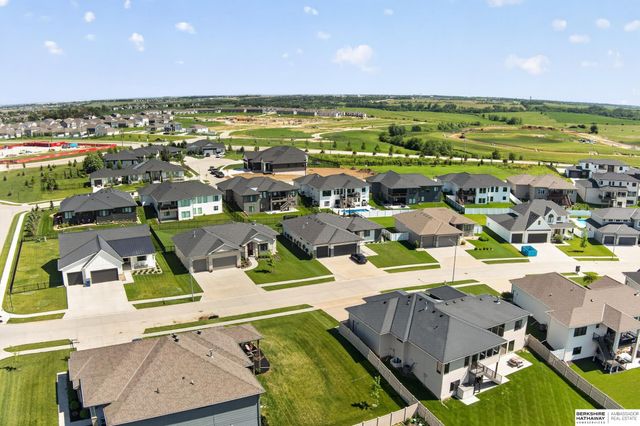 6610 S 209 Street, Elkhorn, NE 68022