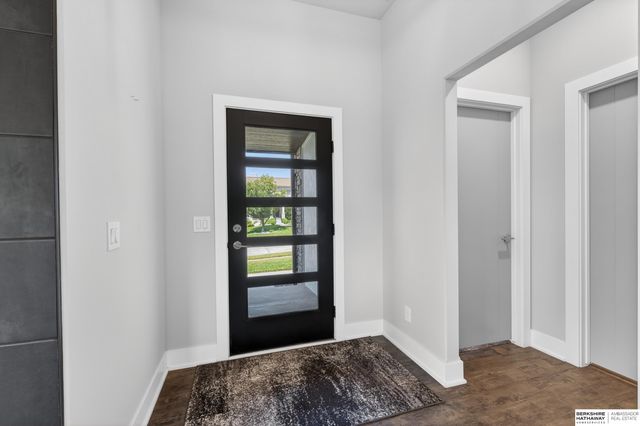 6610 S 209 Street, Elkhorn, NE 68022