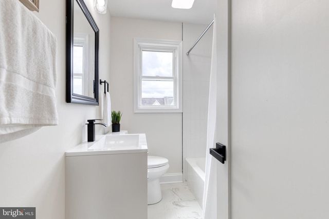 6854 DUNBAR RD, Baltimore, MD 21222