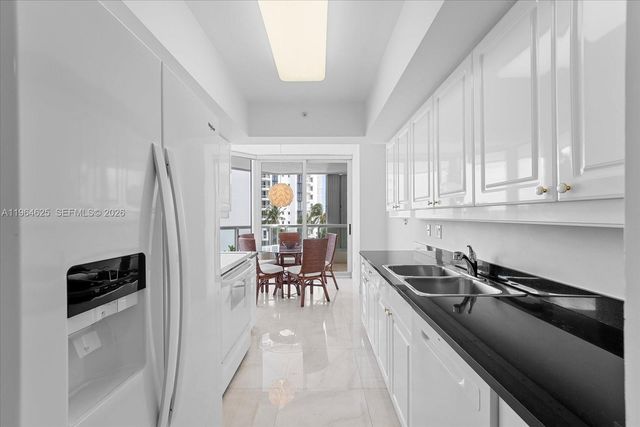 21055 Yacht Club Drive 802, Aventura, FL 33180