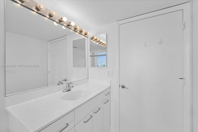 21055 Yacht Club Drive 802, Aventura, FL 33180