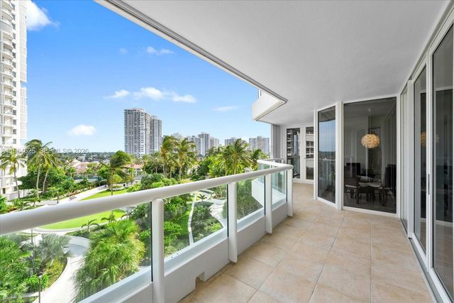 21055 Yacht Club Drive 802, Aventura, FL 33180