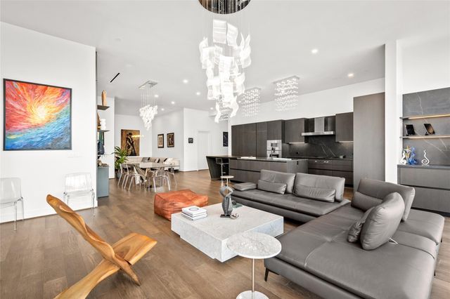 1711 Allen Parkway 3302, Houston, TX 77019