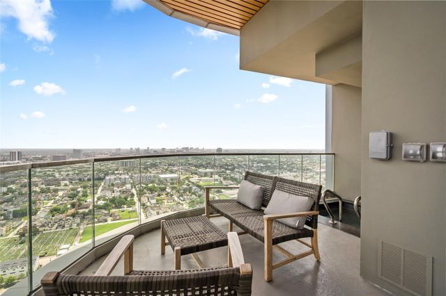 1711 Allen Parkway 3302, Houston, TX 77019