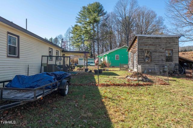 626 Hospital Hill Road, Mountain City, TN 37683