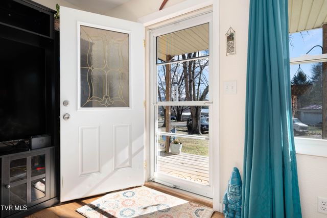 626 Hospital Hill Road, Mountain City, TN 37683