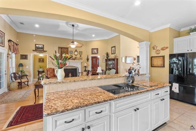 110 Bartlett Way, Centerville, GA 31028