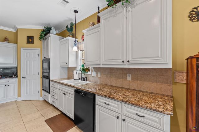 110 Bartlett Way, Centerville, GA 31028