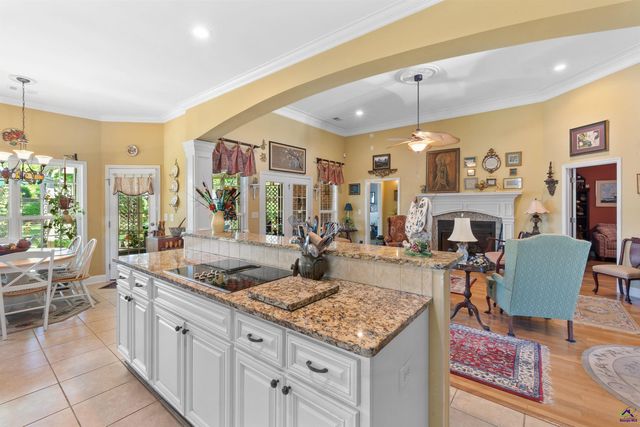 110 Bartlett Way, Centerville, GA 31028