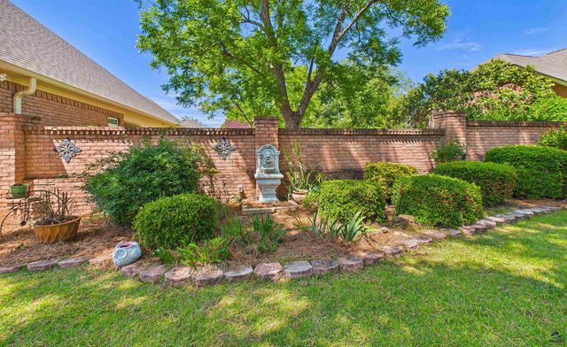 110 Bartlett Way, Centerville, GA 31028