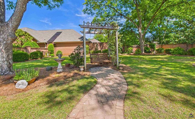 110 Bartlett Way, Centerville, GA 31028