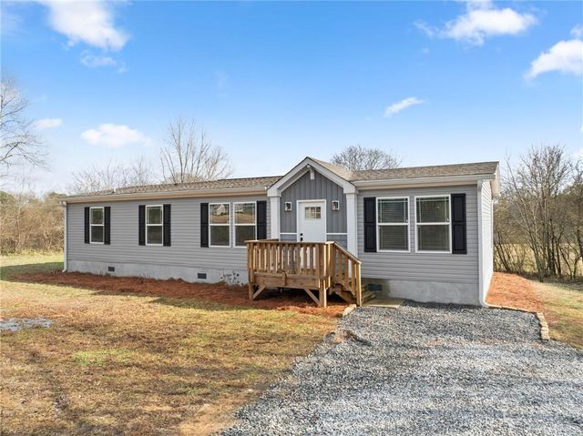 719 Kelly Bridge Road, Dawsonville, GA 30534