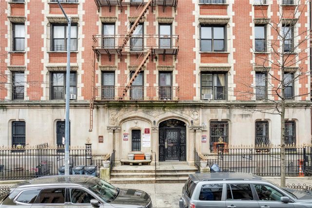 100 W 121 Street 61, New York (manhattan), NY 10027