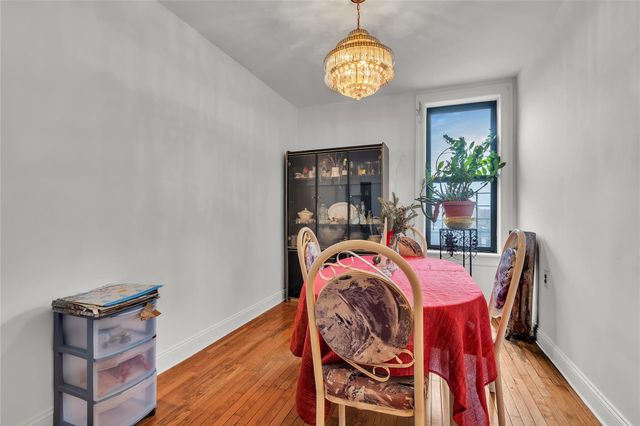 100 W 121 Street 61, New York (manhattan), NY 10027