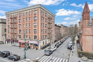 100 W 121 Street 61, New York (manhattan), NY 10027