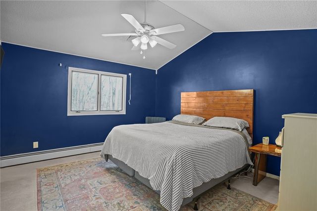 25 Ivy Hollow Court, Cranston, RI 02921