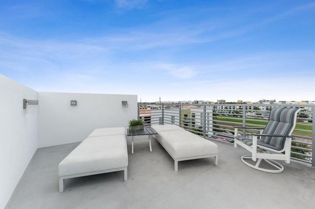 111 SE 1st Avenue Ph-510, Delray Beach, FL 33444