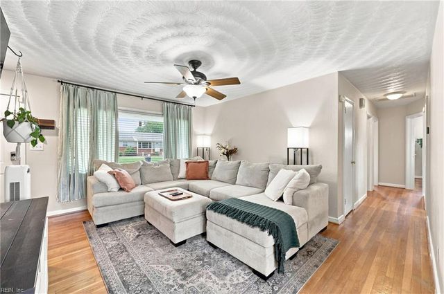 202 Sequoia RD, Portsmouth, VA 23701