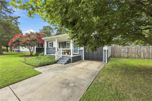 202 Sequoia RD, Portsmouth, VA 23701