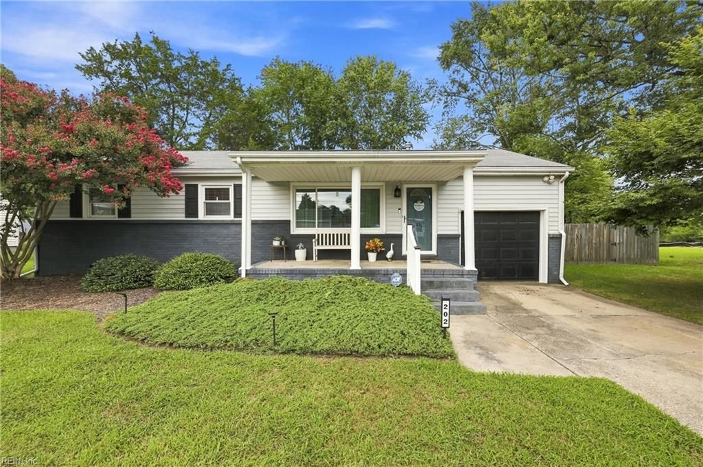 202 Sequoia RD, Portsmouth, VA 23701