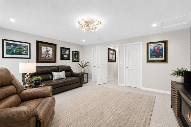 3003 Audrey Dr, Hempfield Twp, PA 15601