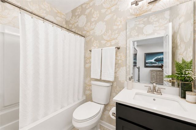 3003 Audrey Dr, Hempfield Twp, PA 15601