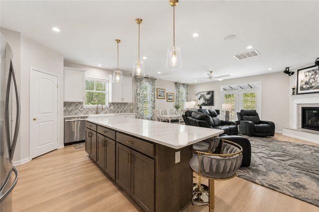 3003 Audrey Dr, Hempfield Twp, PA 15601