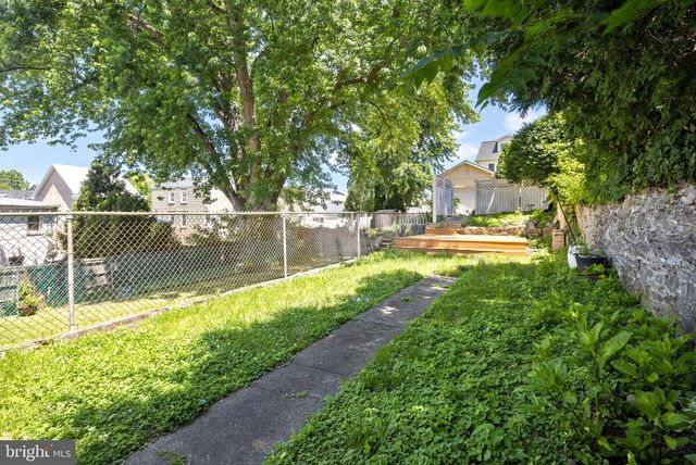 146 W 1ST AVE, Conshohocken, PA 19428