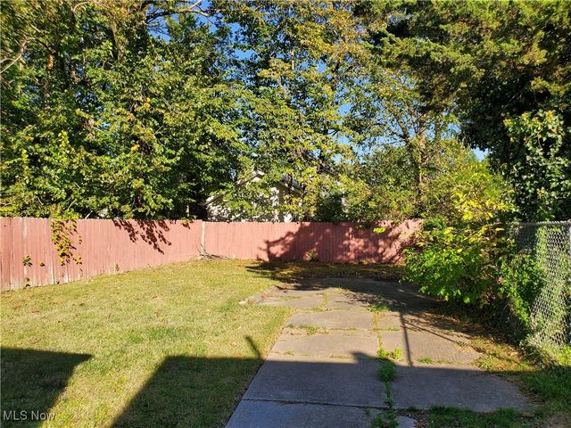4287 E 162nd Street, Cleveland, OH 44128