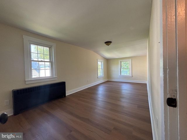 888 WALNUT ST, Honey Brook, PA 19344