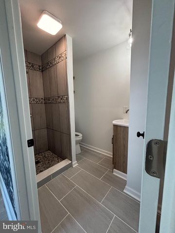 888 WALNUT ST, Honey Brook, PA 19344