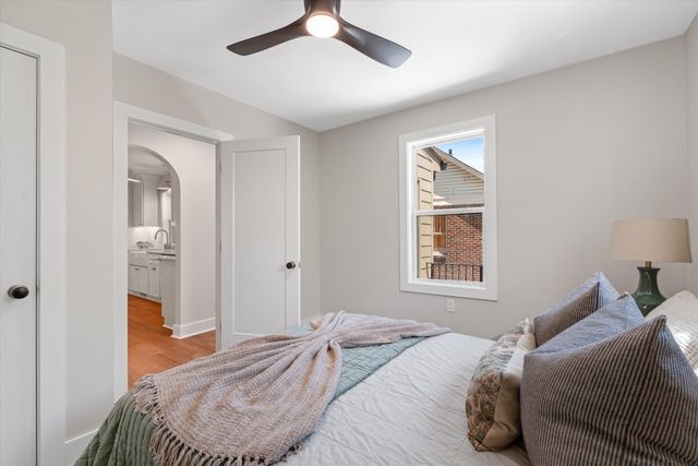 1012 Hart Ln, Nashville, TN 37216