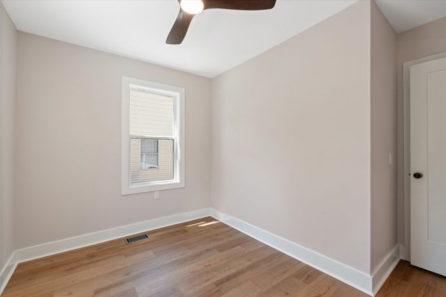 1012 Hart Ln, Nashville, TN 37216