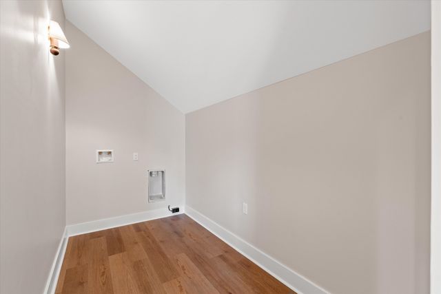 1012 Hart Ln, Nashville, TN 37216
