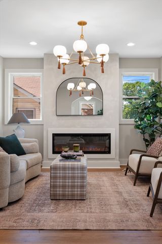 1012 Hart Ln, Nashville, TN 37216