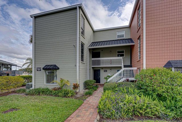 2424 W TAMPA BAY BOULEVARD D205, Tampa, FL 33607