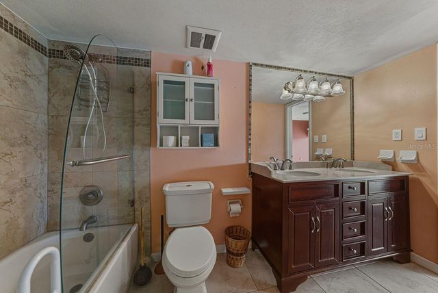 2424 W TAMPA BAY BOULEVARD D205, Tampa, FL 33607