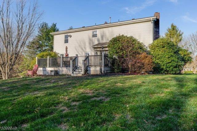 3 Grace Dr, Clinton Twp., NJ 08801