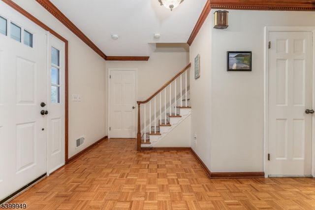 3 Grace Dr, Clinton Twp., NJ 08801