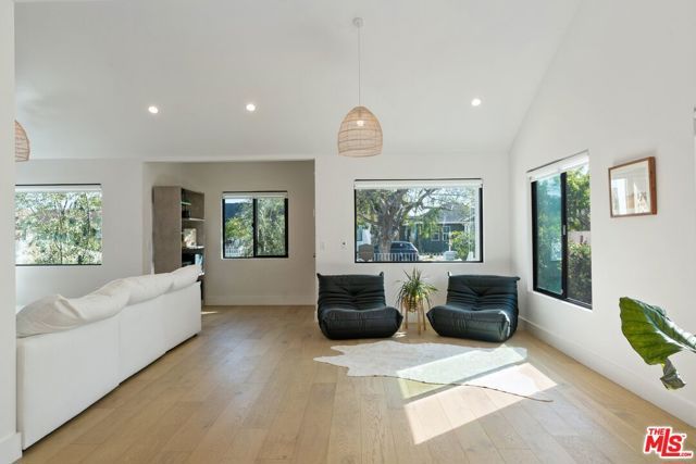 1861 W 38th Street, Los Angeles, CA 90062