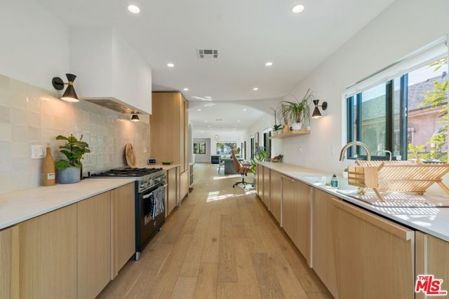 1861 W 38th Street, Los Angeles, CA 90062
