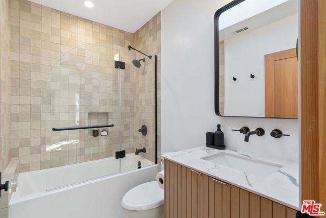 1861 W 38th Street, Los Angeles, CA 90062