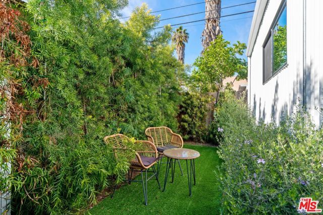1861 W 38th Street, Los Angeles, CA 90062
