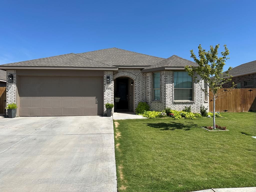 3202 NW Valley Quail Rd, Midland, TX 79706