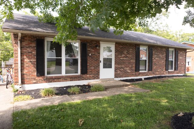 59 Holiday Road, Winchester, KY 40391