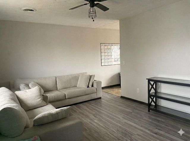 59 Holiday Road, Winchester, KY 40391