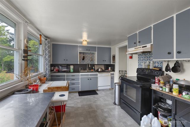 3322 3324 S 10th Street, Tacoma, WA 98405