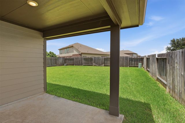 18326 Pin Oak Lake Drive, Richmond, TX 77407